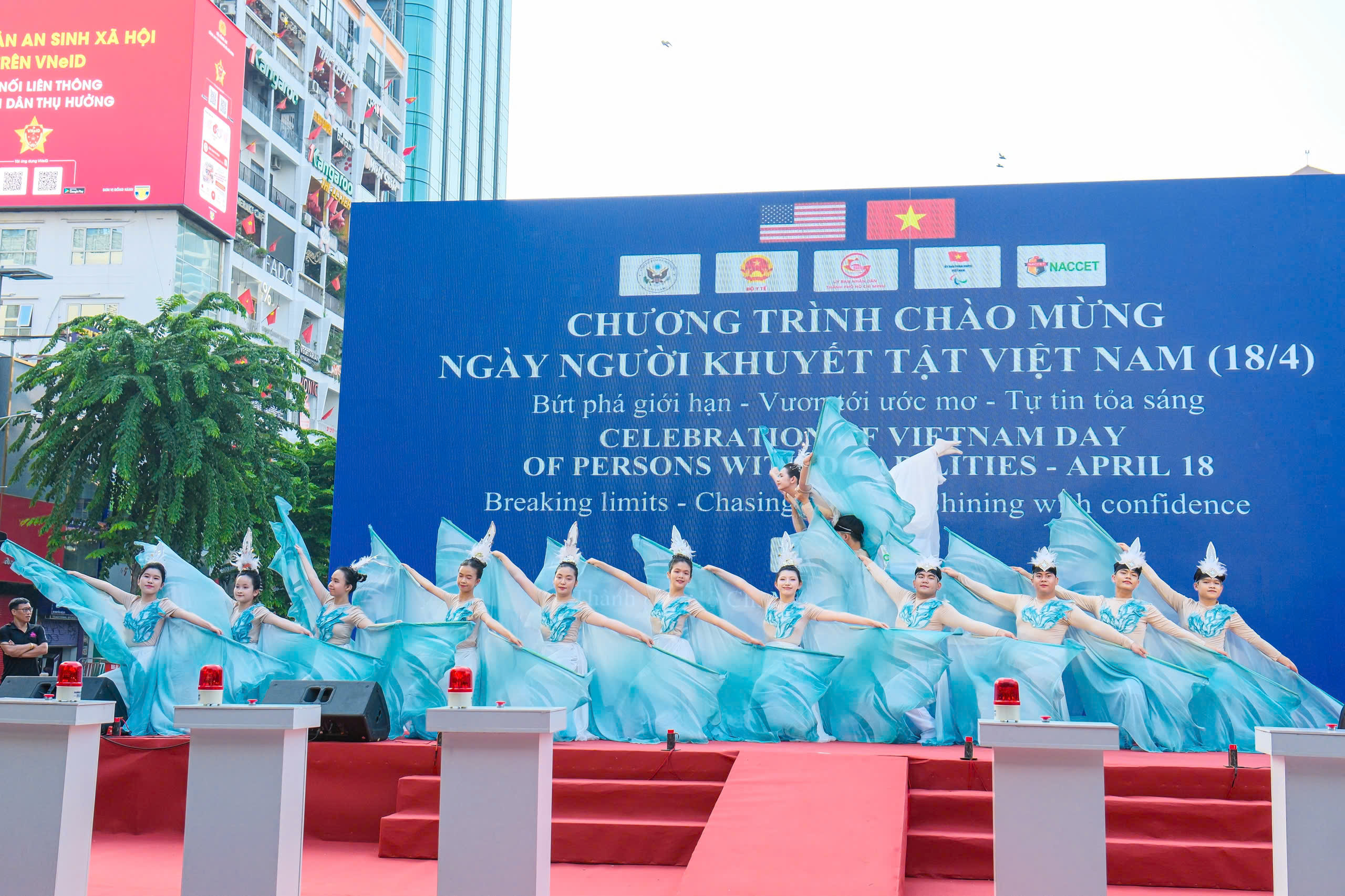 BỨT PHÁ GIỚI HẠN - VƯƠN TỚI ƯỚC MƠ - TỰ TIN TOẢ SÁNG